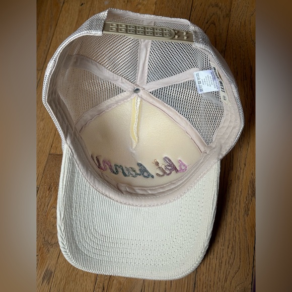 Anthropologie hat - Picture 7 of 8